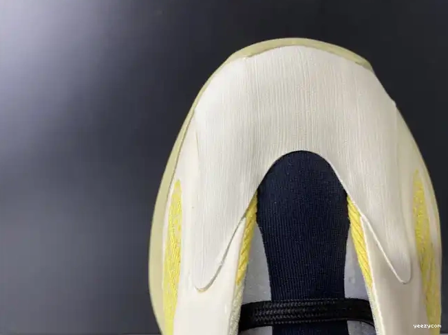 V3 YEEZY ADIDAS SRPHYM
